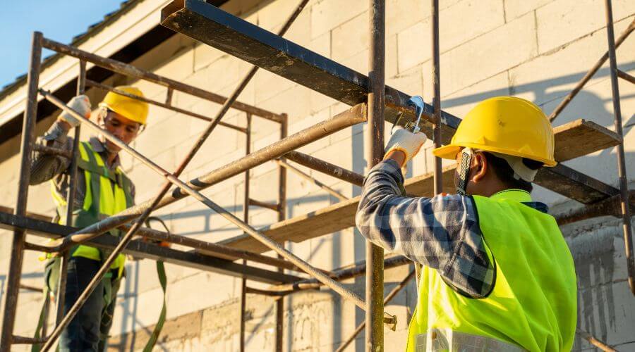 Professional gutter cleaning in Middletown, NY